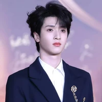 Nghiêm Hạo Tường.