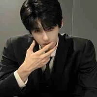 Nghiêm Vạn Phong ‘’anh cả’’