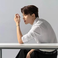 Atus - khổng tước huyền thoại