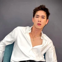 Trường Sinh - đại bàng đôi mươi