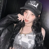 Song Yuqi (cô)