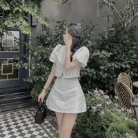 Lena Lertratkosum[em gái anh]