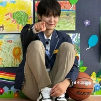 Kim Taerae(  bạn Hanbin)