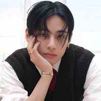 Kim Taehyung- Hắn