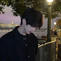 Hồng Nhật Thương Khung