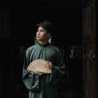 Hoàng Gia Bảo 
