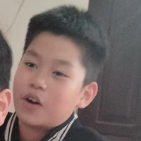 nam tổng đài