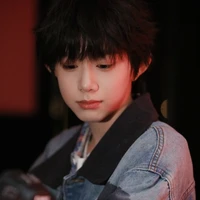 Trần Dịch Hằng(hắn)