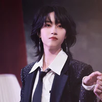 Tưởng Vân_Y