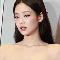 Jennie(cô dạy rap)