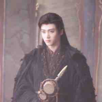 Ly Luân 