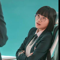 Oh Woo-ri /Y