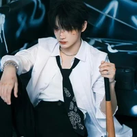 Dư Vũ Hàm- anh