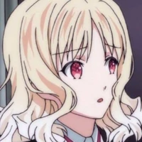 Yui komori