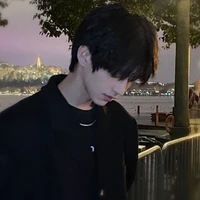 Giáo sư Yun Ji Hyunsuk