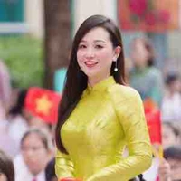 Cô Triệu  