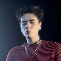 Lê Quang Hùng[Phone]