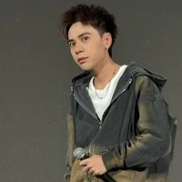 gọi tắt là gái xinh🤯