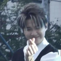 t/giả