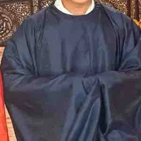 Địa chủ làng bên