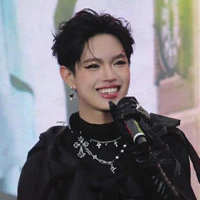 Pháp kiều《chị kiều/em》