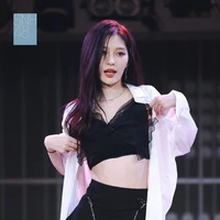 Vương Dịch/Nàng
