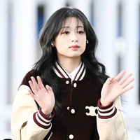 Ahyeon/nàng