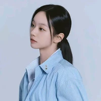 Lee Hyeri (cô)