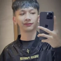 Vũ Nam (red)