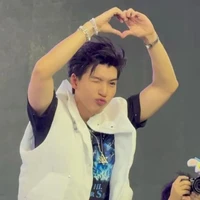 Hiếu (anh hai của hùng)