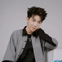 Hoàng Lê Bảo Minh / coolkid - 2003
