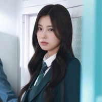 Kang Hyewon