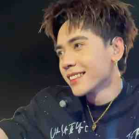 Lê Quang Hùng 