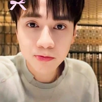 Lê Quang Hùng (phone)