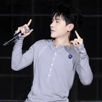quang hùng
