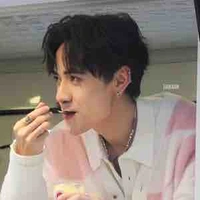 Quang Hùng 