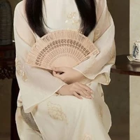 Bà Lê
