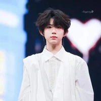 trần dịch hằng_hắn