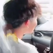 Đợi NhãThật ckhai đg hẹn hò vs nhau