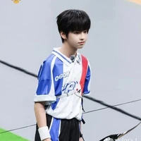 Dương Hàm Bác_B