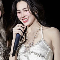 LingLing (Cô)