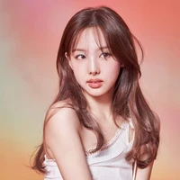 Im Nayeon