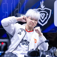 Nhật Hào_Betroc