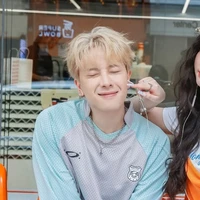 Trần Phong Hào [ Nicky ]