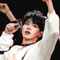 Chu Chí Hâm -Hắn-