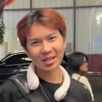 Trợ lí Hùng Huỳnh-Doris