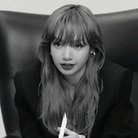 LaLisa Manobal [ Cô ]
