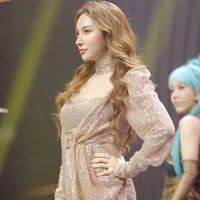 hạnh sino