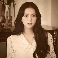 Kim Trí Tú -chị-