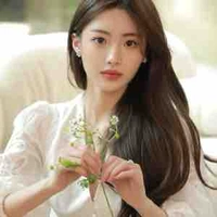 Hạ Phi Yến-Julie